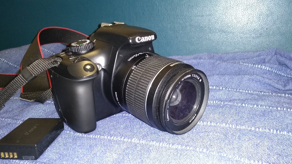 Мой самый первый и пока единственный зеркальный фотоаппарат. Листай ►►►