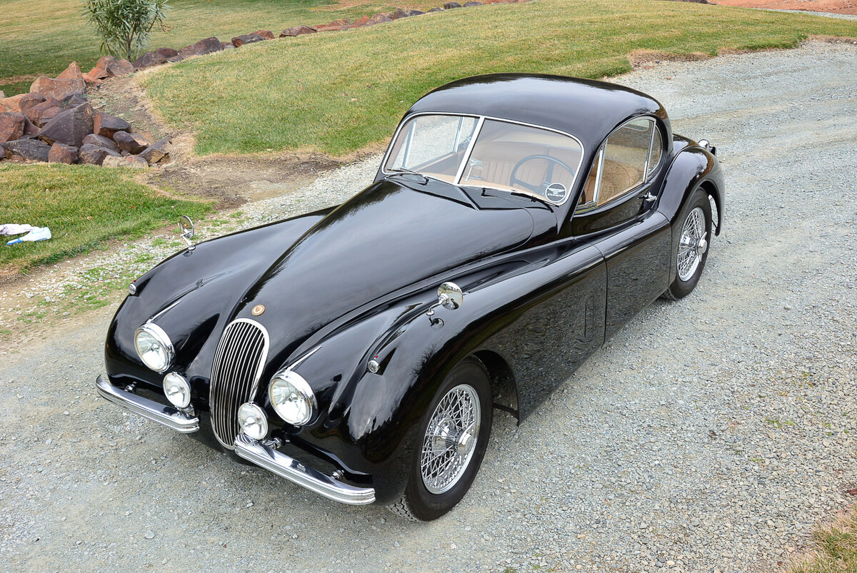 Ягуар XK 120