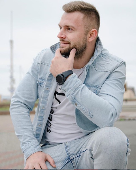 Виктор Литвинов