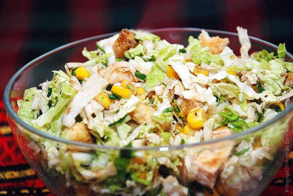 Салат из пекинской капусты