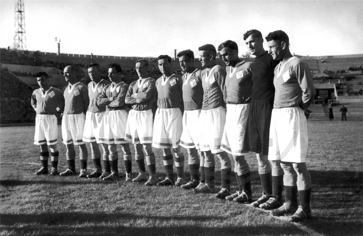 новая арена хк динамо астрахань. ска 1946. александр иванов ска 1946. ска динамо м. хк динамо москва 2022-2023.