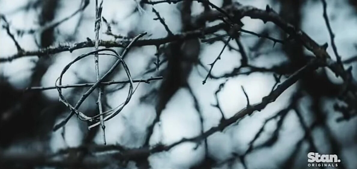 Кадр из трейлера сериала "Сумерки", источник YouTube