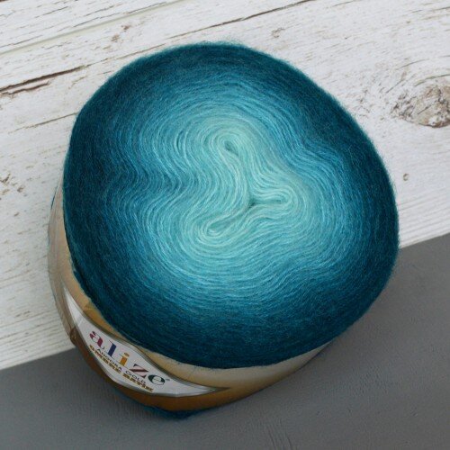 Номер цвета - 7230, 150 грамм - 825 метров.