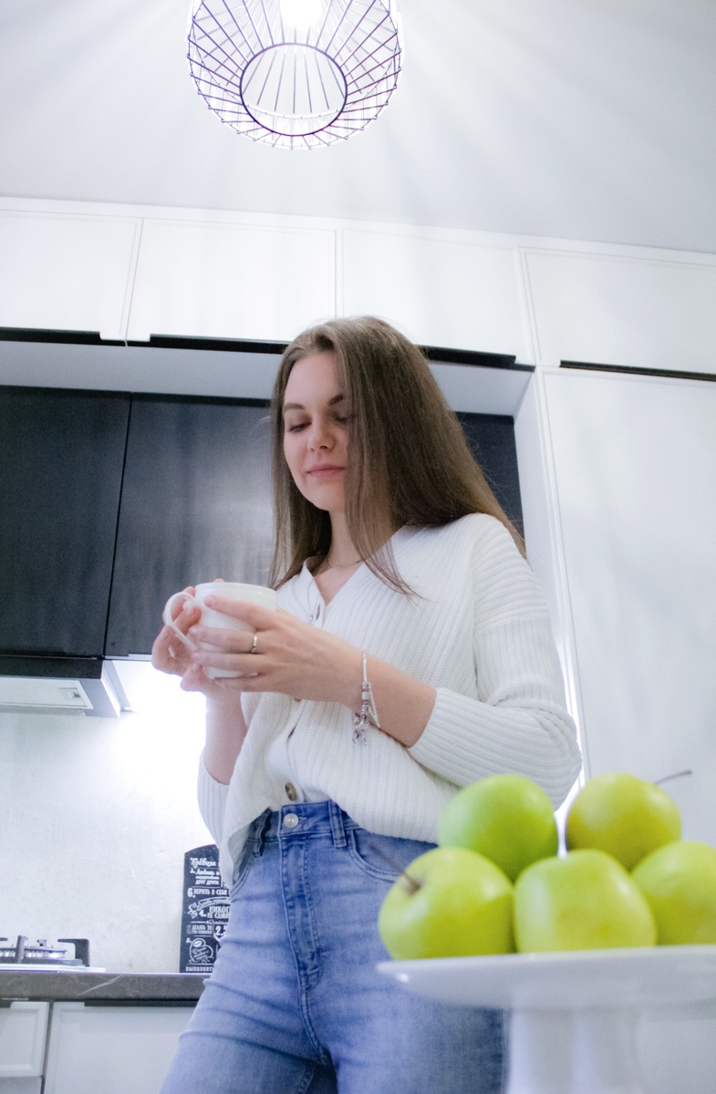 Антресоль над верхними  модулями кухни - как хороший коммерческий ход, 30% в подарок!