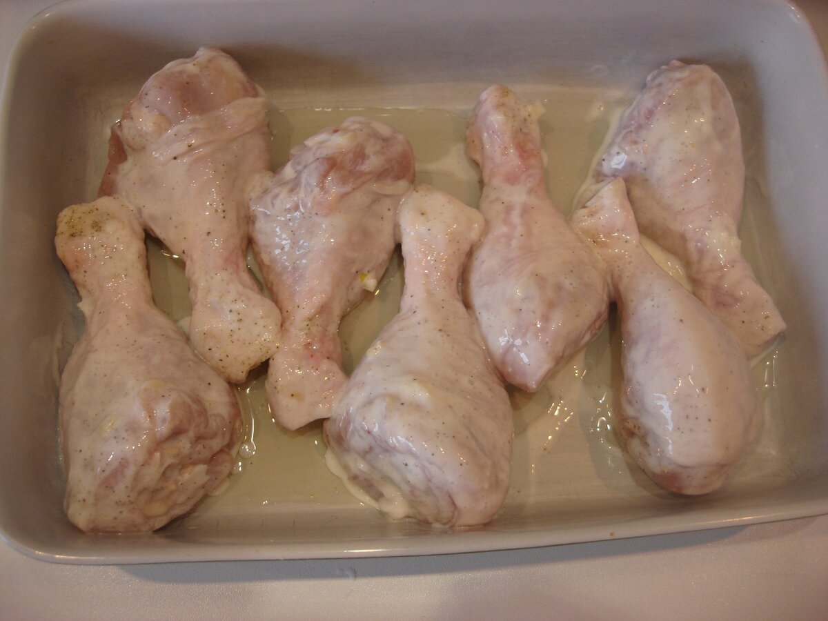 Сколько мариновать куриные. Голень курицы. Голень куриная. Приготовление куриной голени. Голень в маринаде.