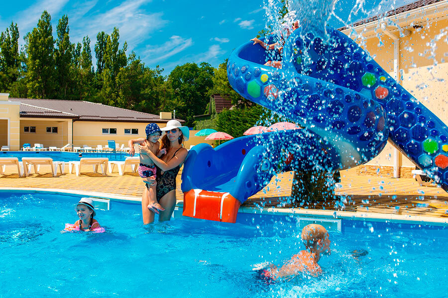 Детский бассейн пансионата "Приморский"