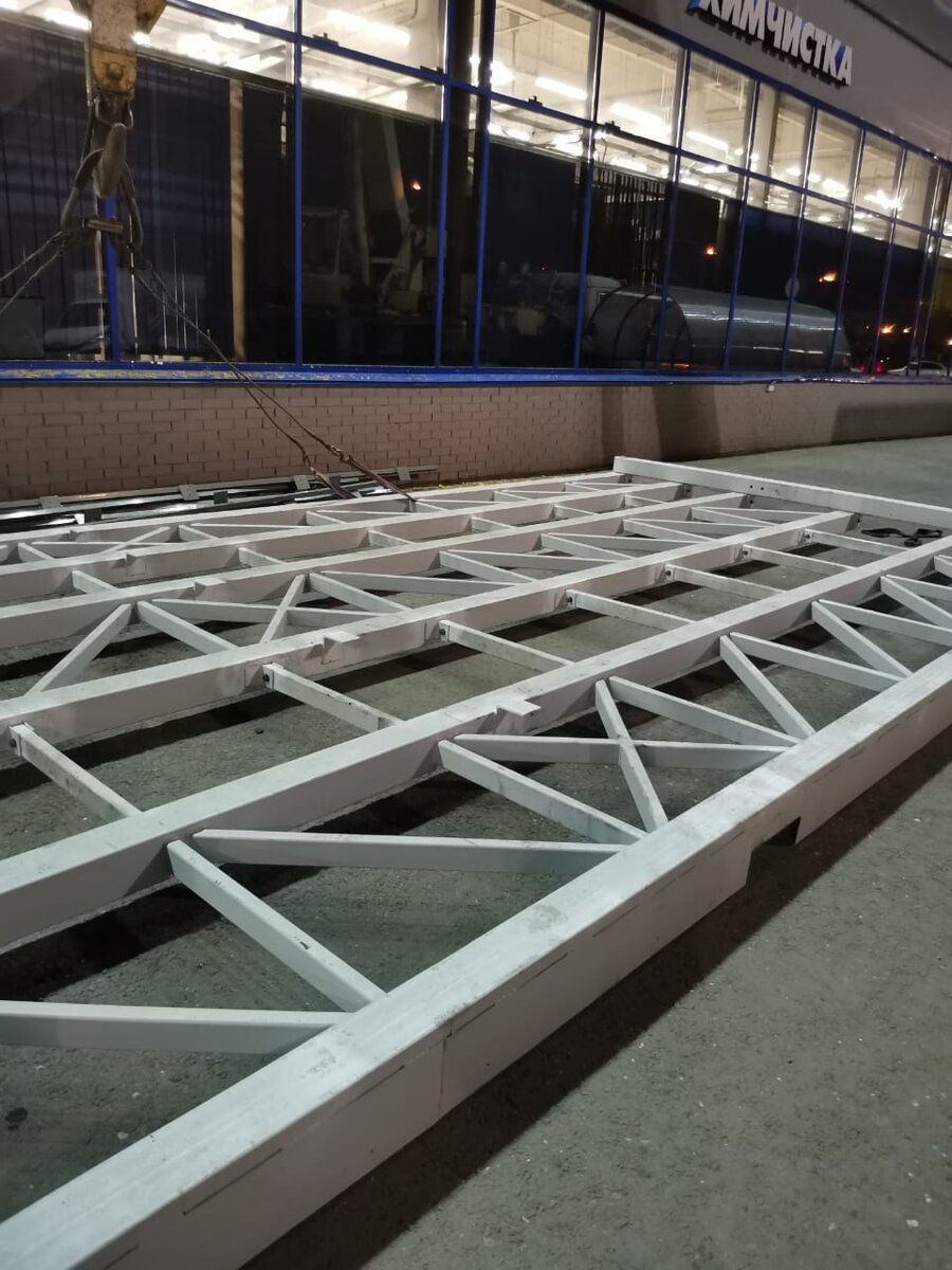 Metal structure for the LED screen on the facade