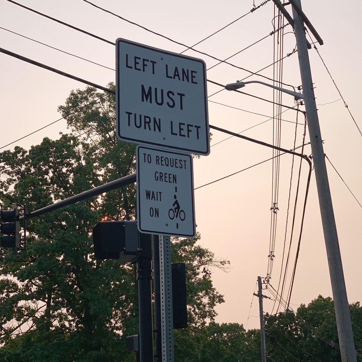 Часть знаков – это целые фразы