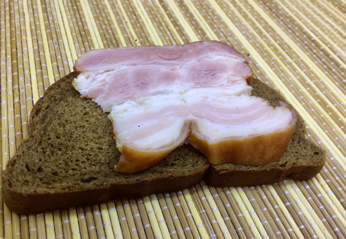 Сейчас не до диет)