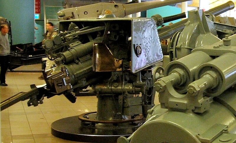 Орудие эсминца «Лэнс», из которого якобы был произведен первый выстрел в Первой мировой войне