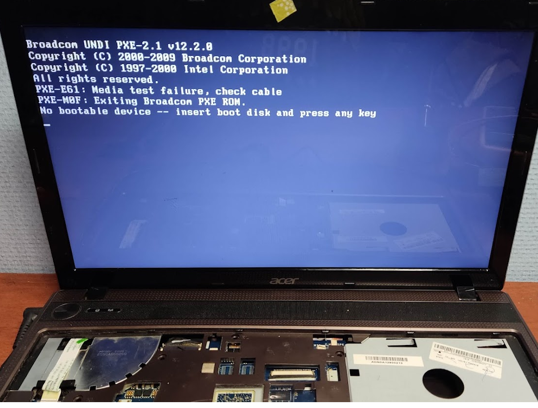 То ли Acer, то ли E-machines или почему крупные сервисы не любят  ремонтировать старые ноутбуки | Сервисный бардачок | Дзен