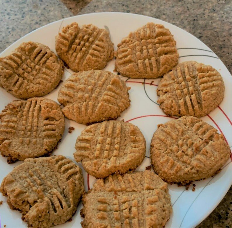 Печенье из арахисовой пасты с разными начинками