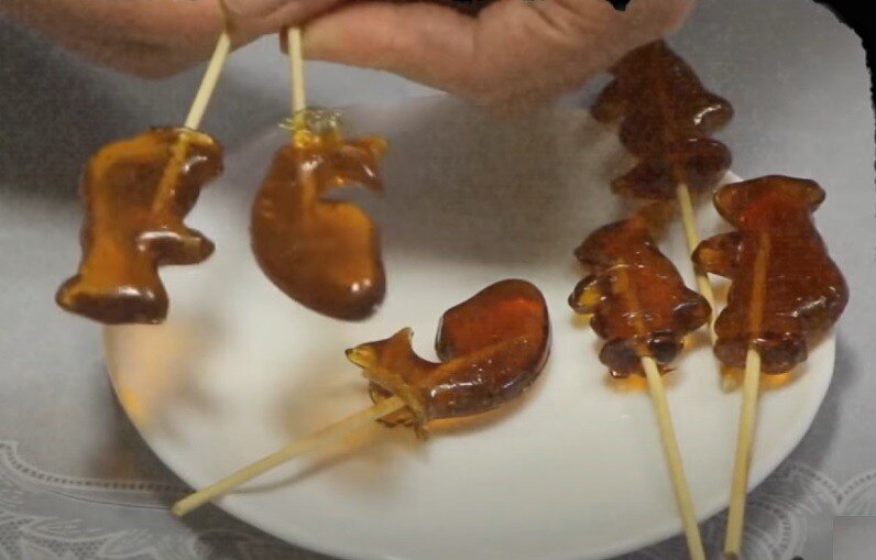 леденцы на палочке