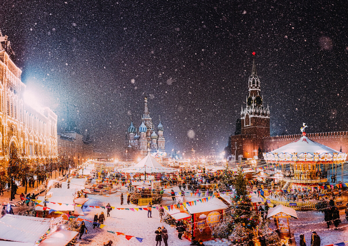 Новогодняя площадь в москве. Москва красная площадь 2020. Красная площадь Москва зимой 2020. Красная площадь Москва зимой 2021. Зима в Москве.