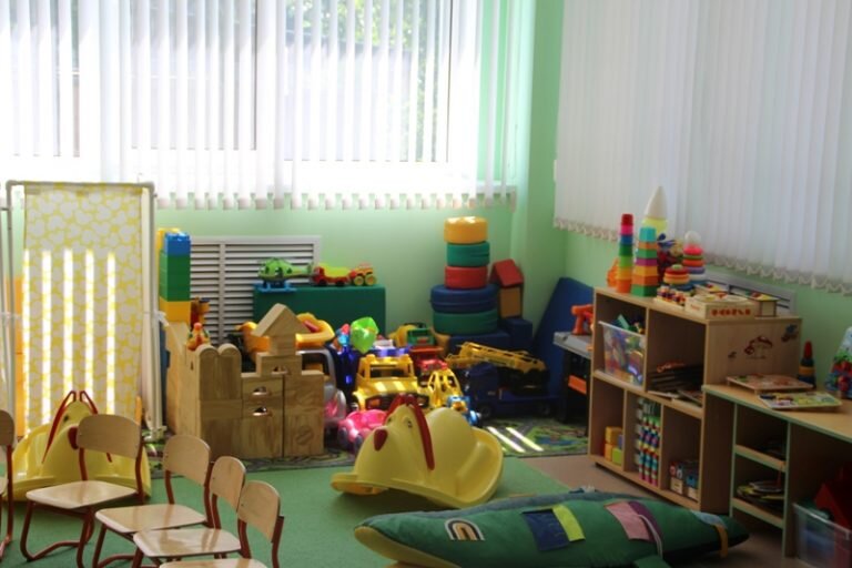    В детских садах Оренбурга намерены пересмотреть график работы воспитателей Андрей Севостьянов