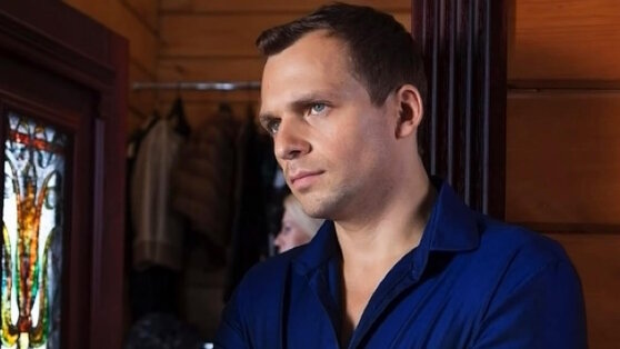    Жена актера Алексея Янина опровергла сообщения о его смерти Иван Обухов