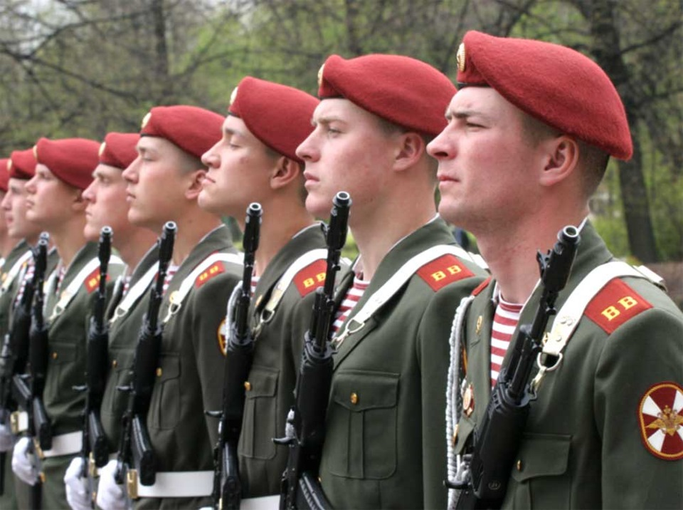 ВВшников на зоне не любят - это факт