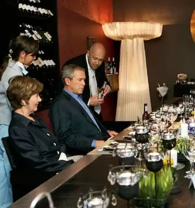 На торжественном приёме в 2006-м году.  фото: картинки яндекса.