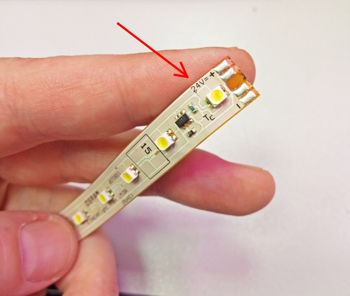 Как сделать светодиодную ленту. Светодиодная лента 24 вольт. Водонепроницаемая светодиодная лента 24 вольта. Светодиодная лента влагостойкая 24 вольта. Светодиодная лента 24 вольт кнопка 3а.
