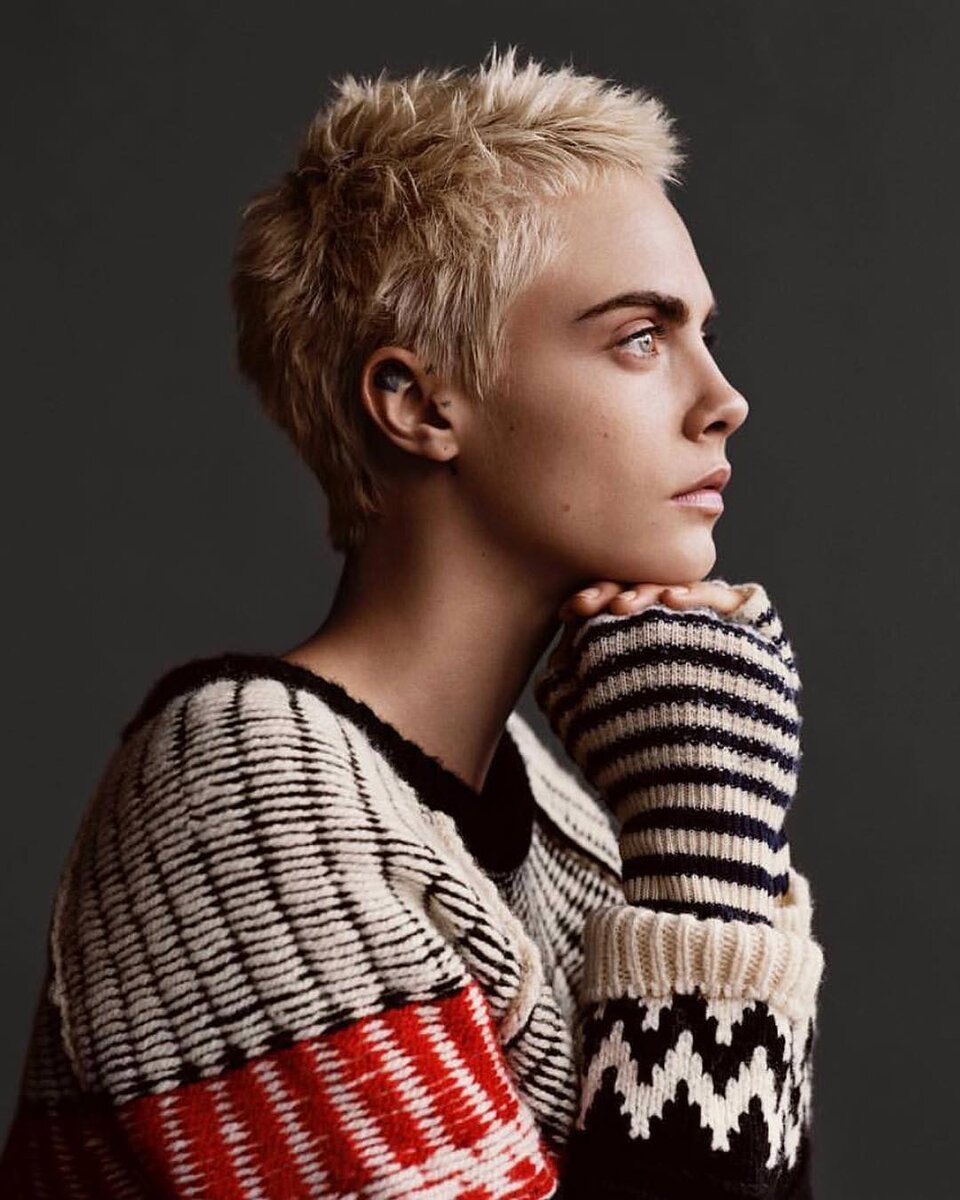 Cara Delevingne с короткой стрижкой