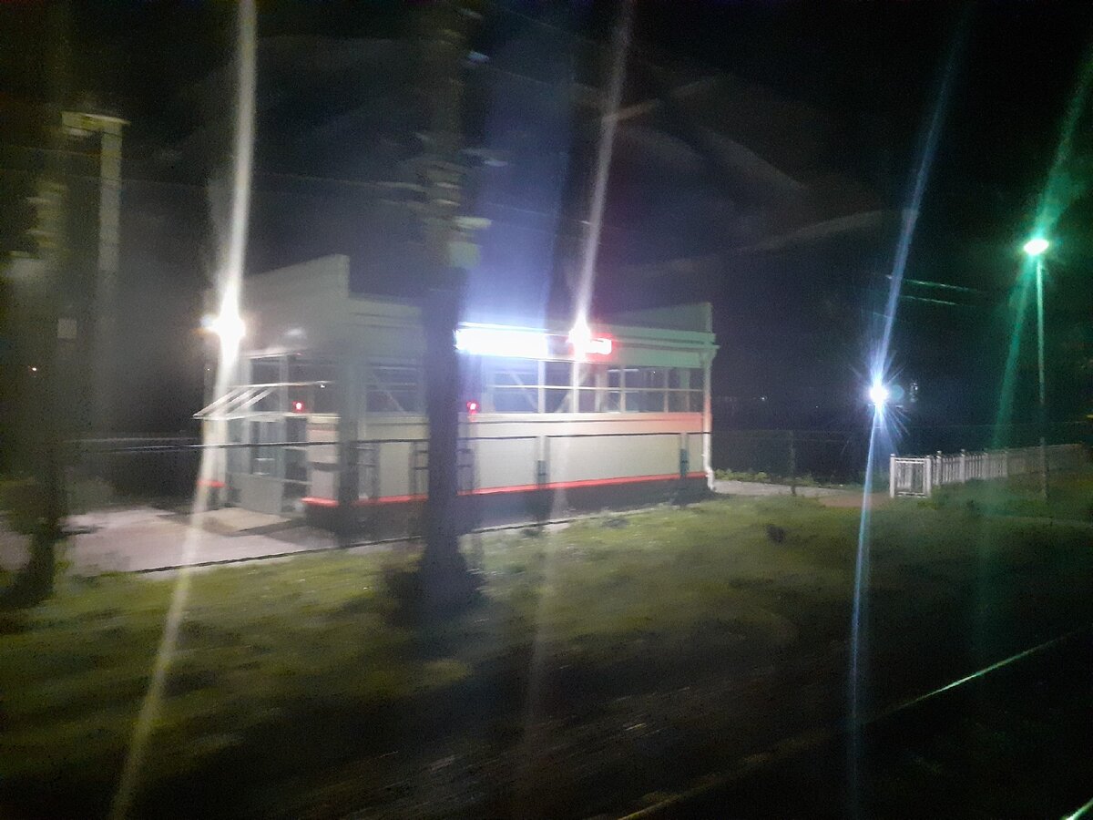 Новый досмотровый павильон на станции Угловка. 