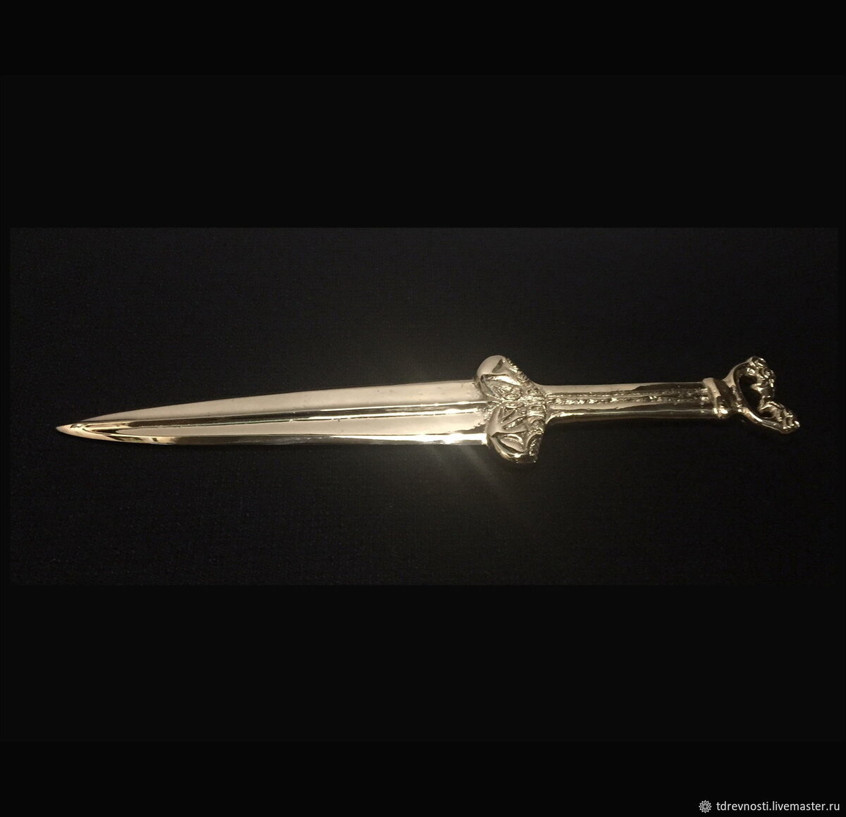 Скифский акинак, современная реплика.