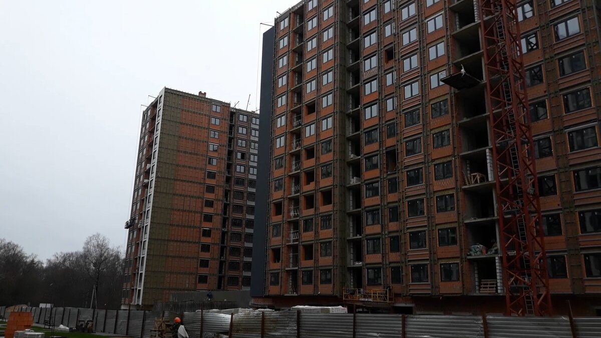 Продать картинку в буклете, для застройщика, гораздо проще.