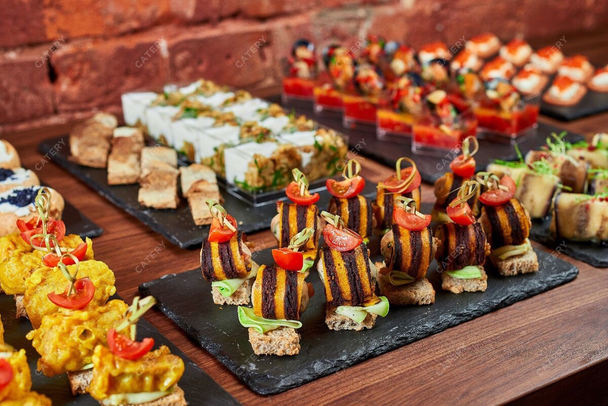 Фуршет Премиум от Профессора Пуфа за 4 320 ₽