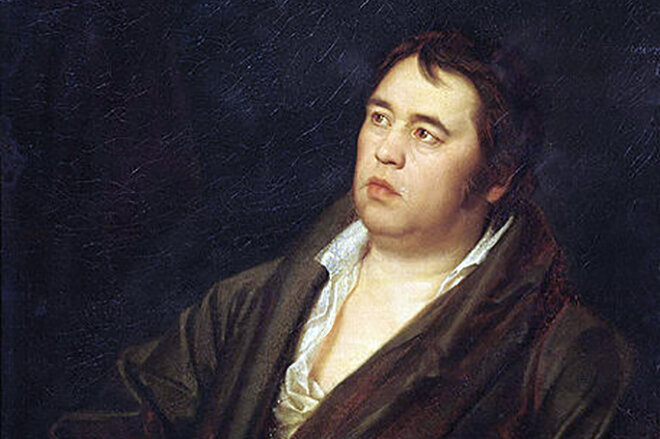 Этому человеку повезло родиться в то время, когда литературой можно было поднять бабла. Много бабла