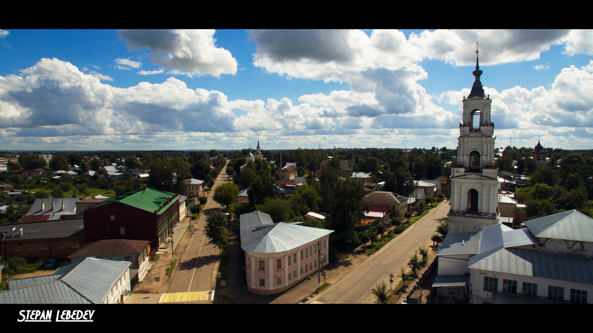 Центр Нерехты с колокольней