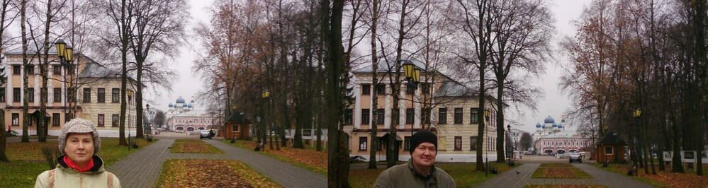 Вид на Успенскую площадь со стороны Угличского кремля