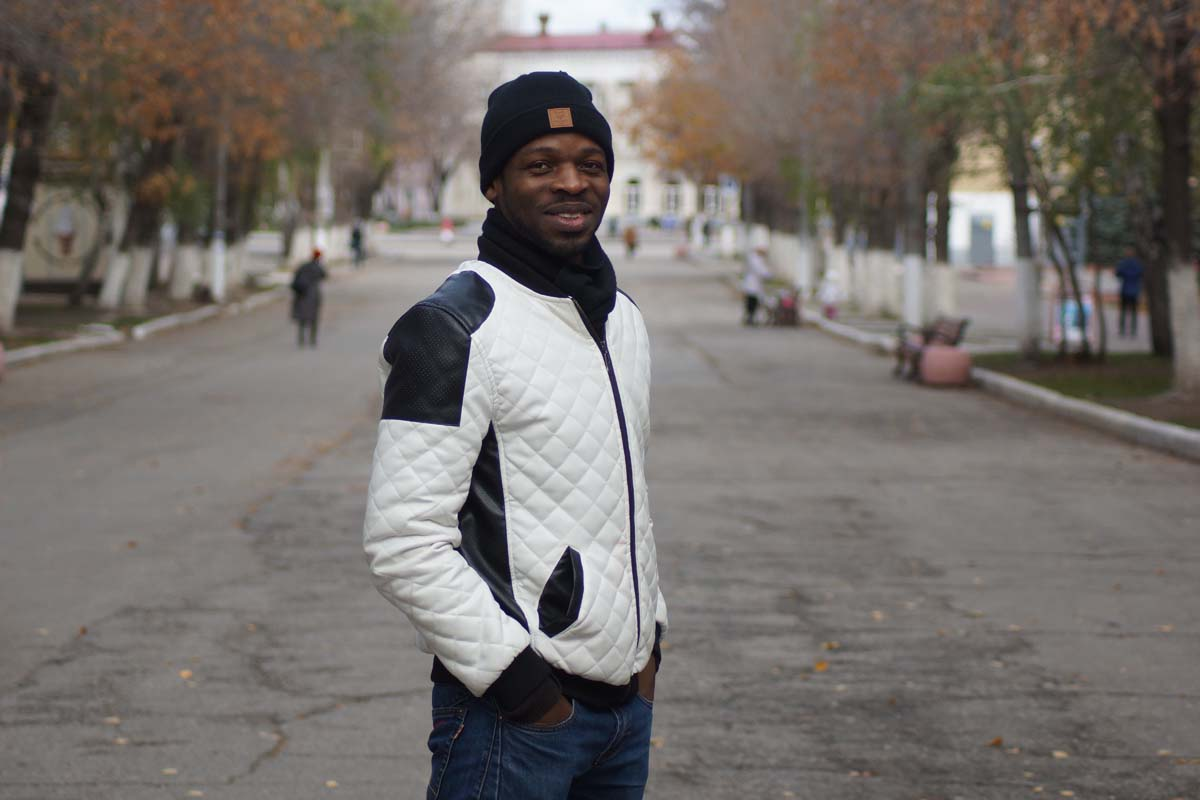 Авто фото чернокожих людей