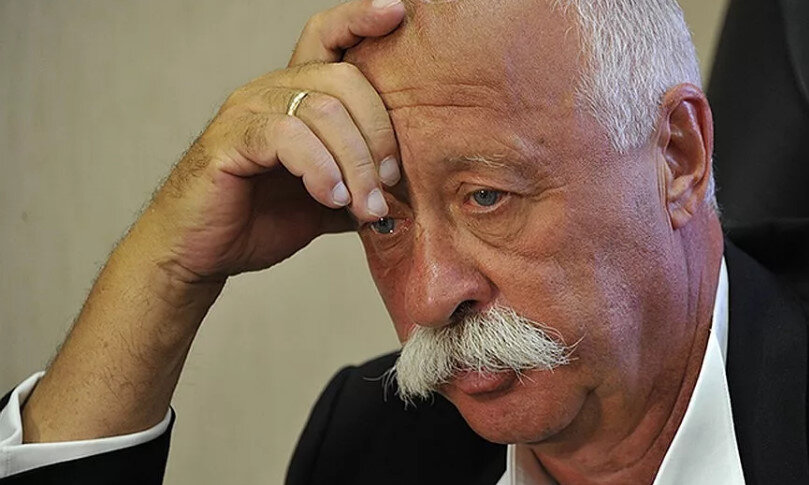                                                                             Леонид Якубович