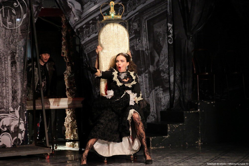 Королева Анна - Агния Дитковските

