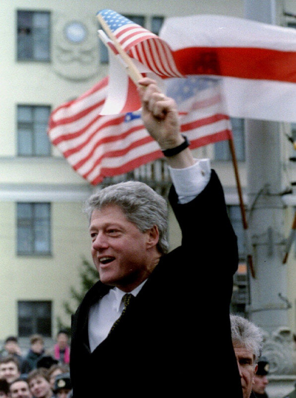 Президент США Билл Клинтон во время визита в Минске (январь 1994 г.)