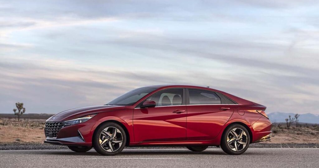 Новый Hyundai Elantra — теперь в стиле купе