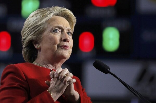 Хиллари Клинтон посчитала чрезвычайно высокой стоимость внедрения Безусловного базового дохода и потому отказалась от включения ББД в свою предвыборную платформу(Яндекс Картинки)