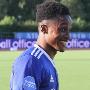 фото с https://ghanasoccernet.com/watch-emmanuel-tokus-spectacular-goal-for-fremad-amager-against-vejle