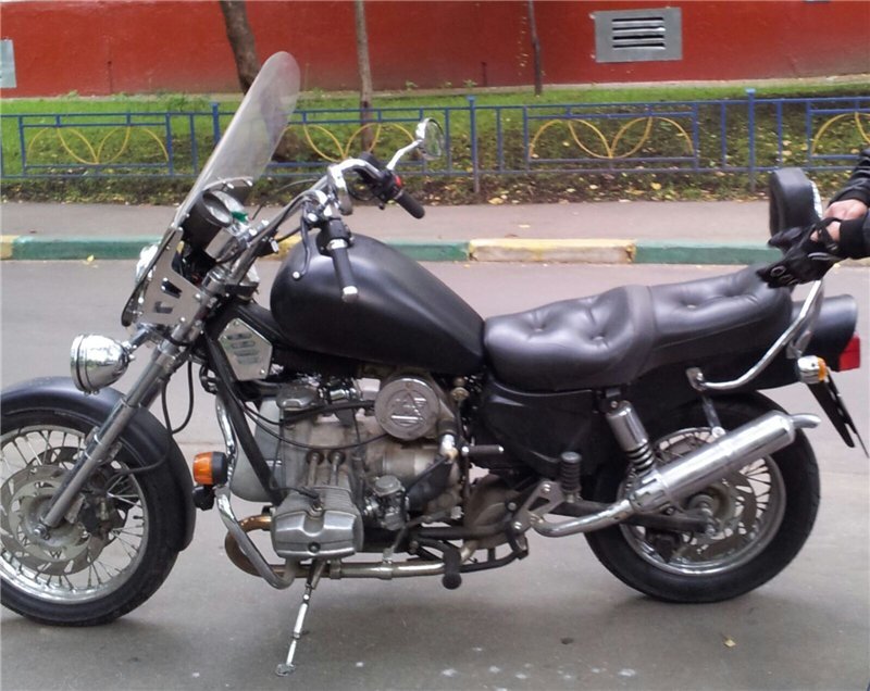 Урал 825