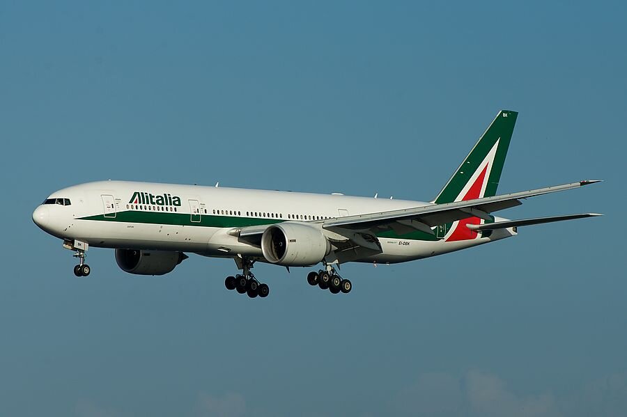 Одна из итальянских  авиакомпаний - Alitalia