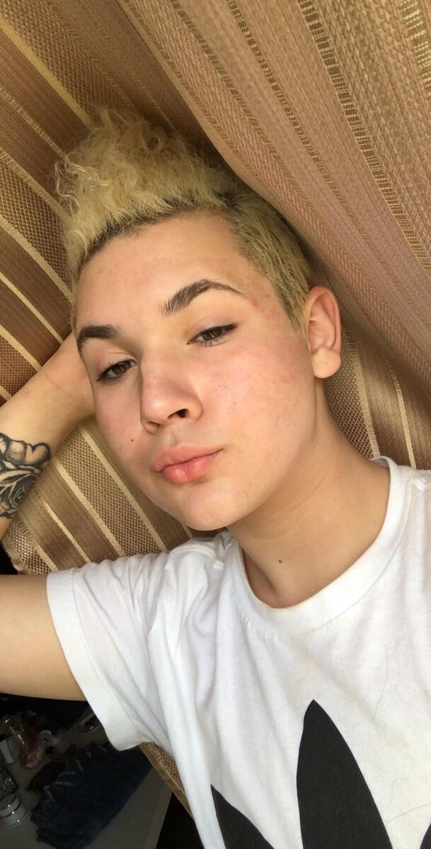 И только когда ему исполнилось 17, всё встало на свои места.