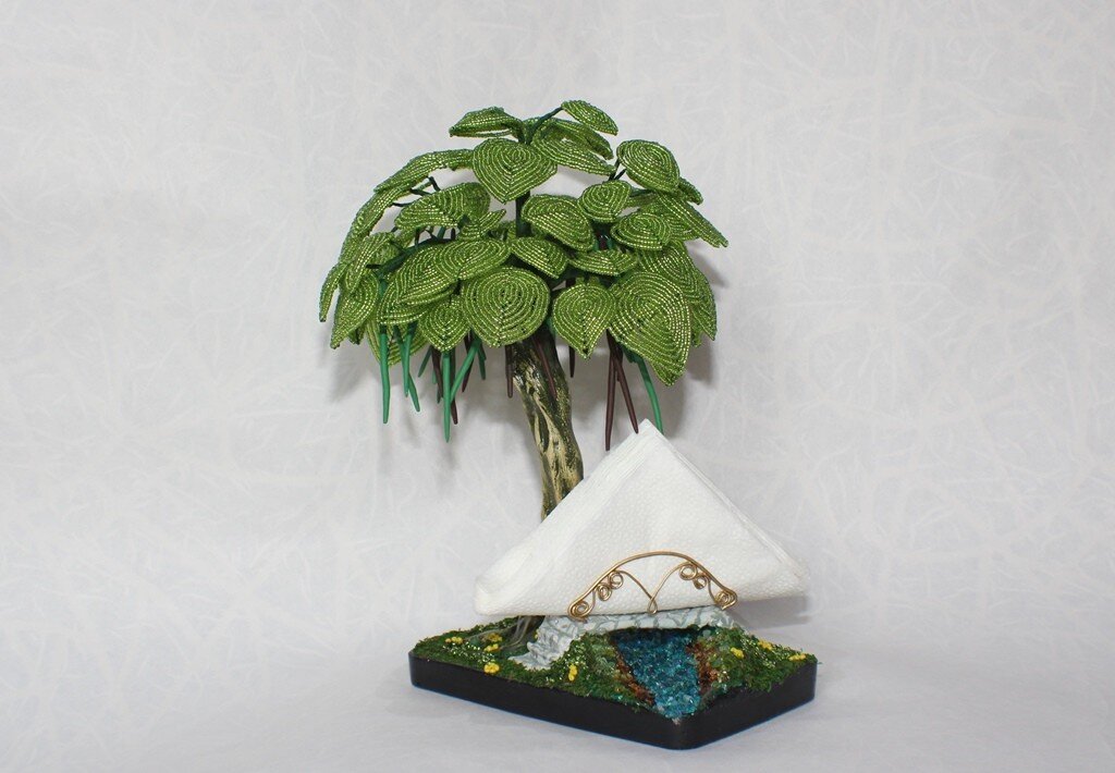 Выглядит  Катальпа - салфетница вот так: