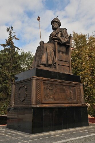 Памятник Алексею Михайловичу. Старый Оскол. Источник: Pinterest