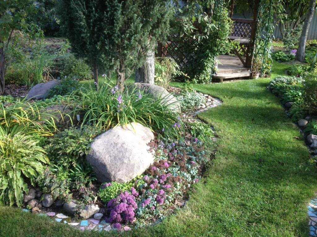 Декоративные камни для сада и дачи - имитация из стеклопластика