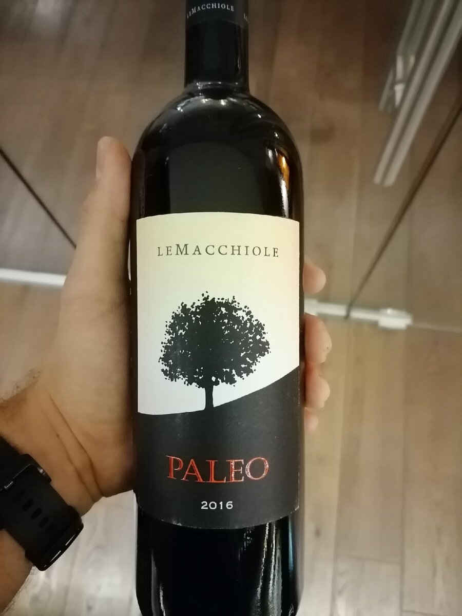 Супертосканский вариант Каберне Франа. Сделано с оглядкой на Францию, но на особом терруаре.