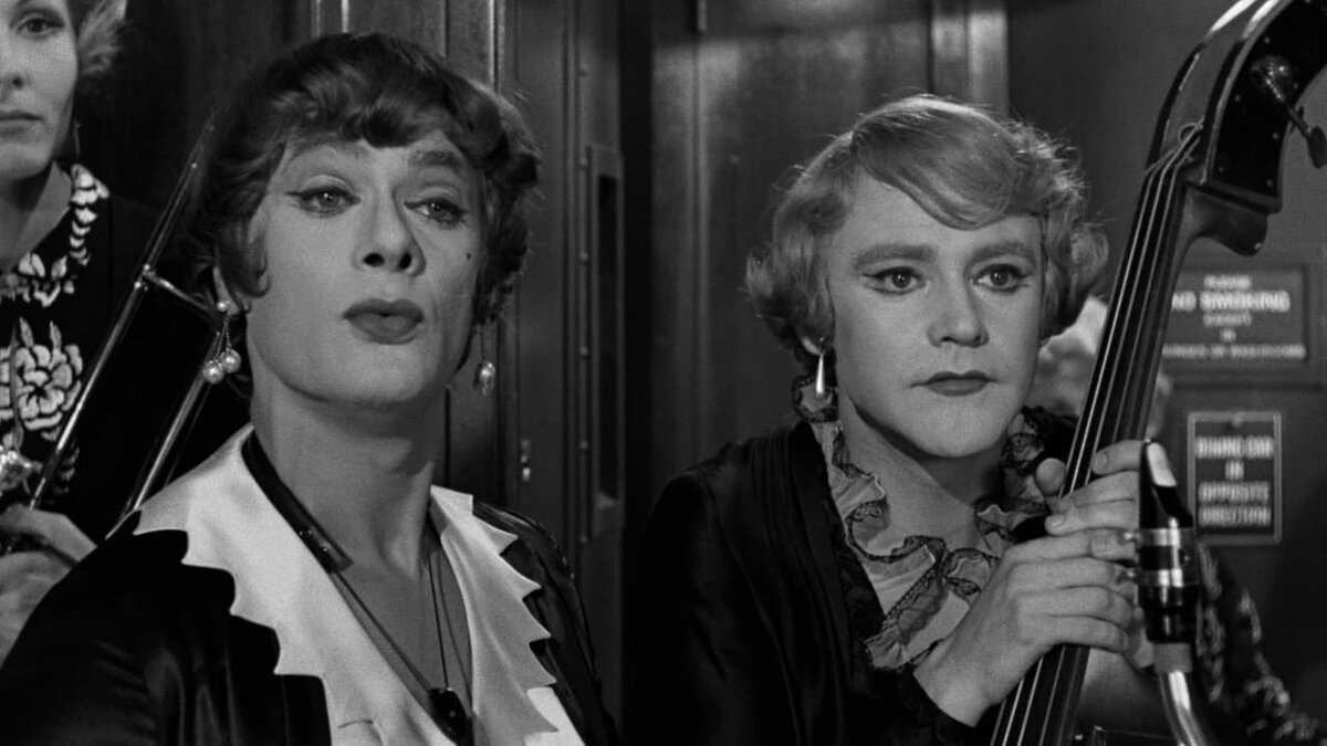 🖼 Все кадры из фильма В джазе только девушки / Some Like It Hot (), режиссер: Билли Уайлдер