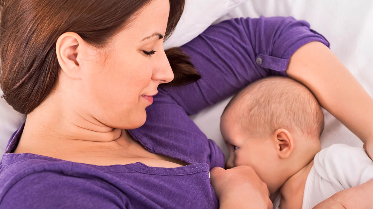 У носа надо придерживать рукой, как начинаете уставать - ребёнок тоже устал