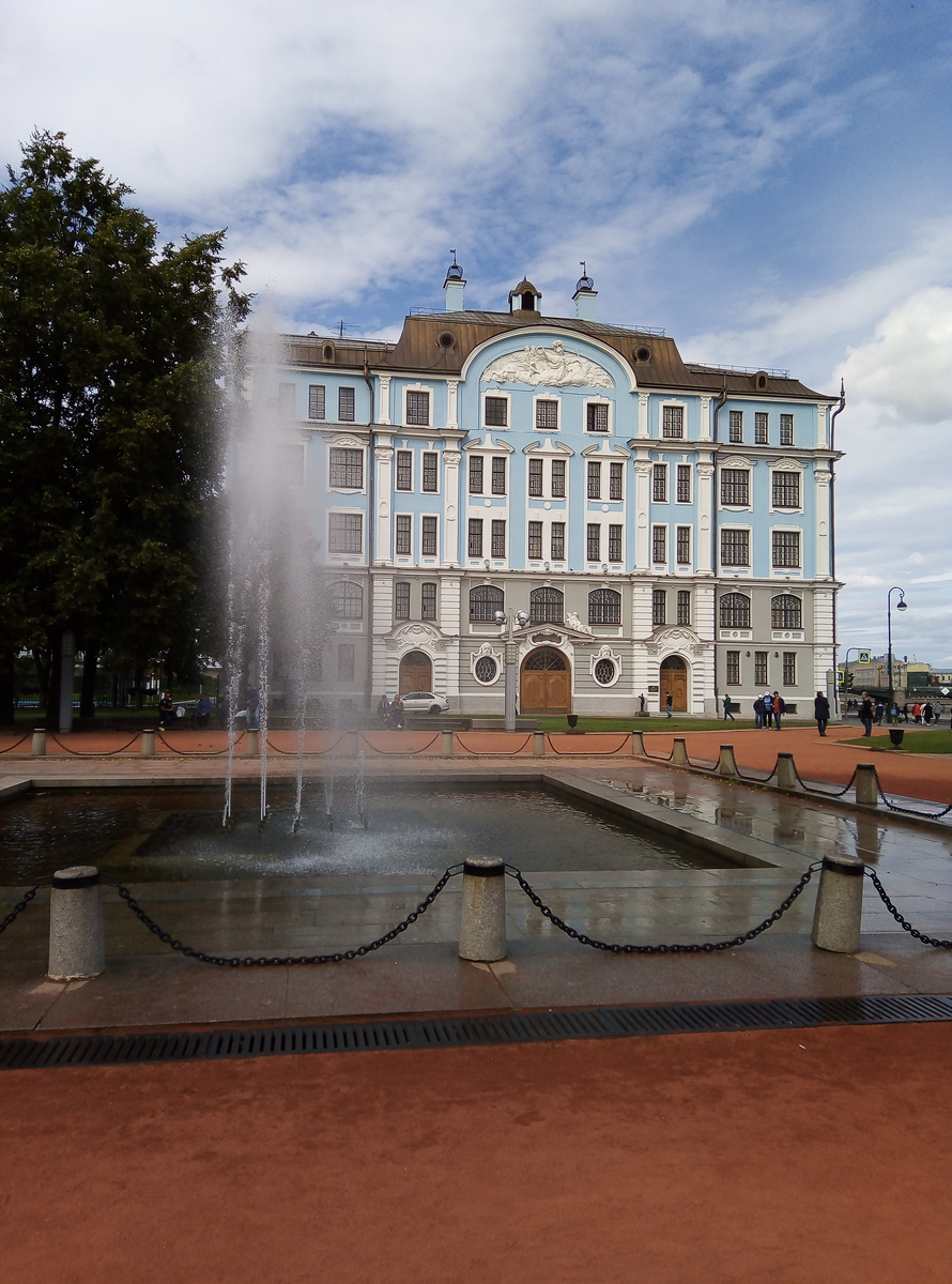 Город дворцов и фонтанов.