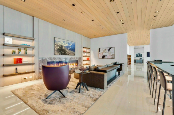 Современная отделка загородного дома в Московской области русскими мастерами. 