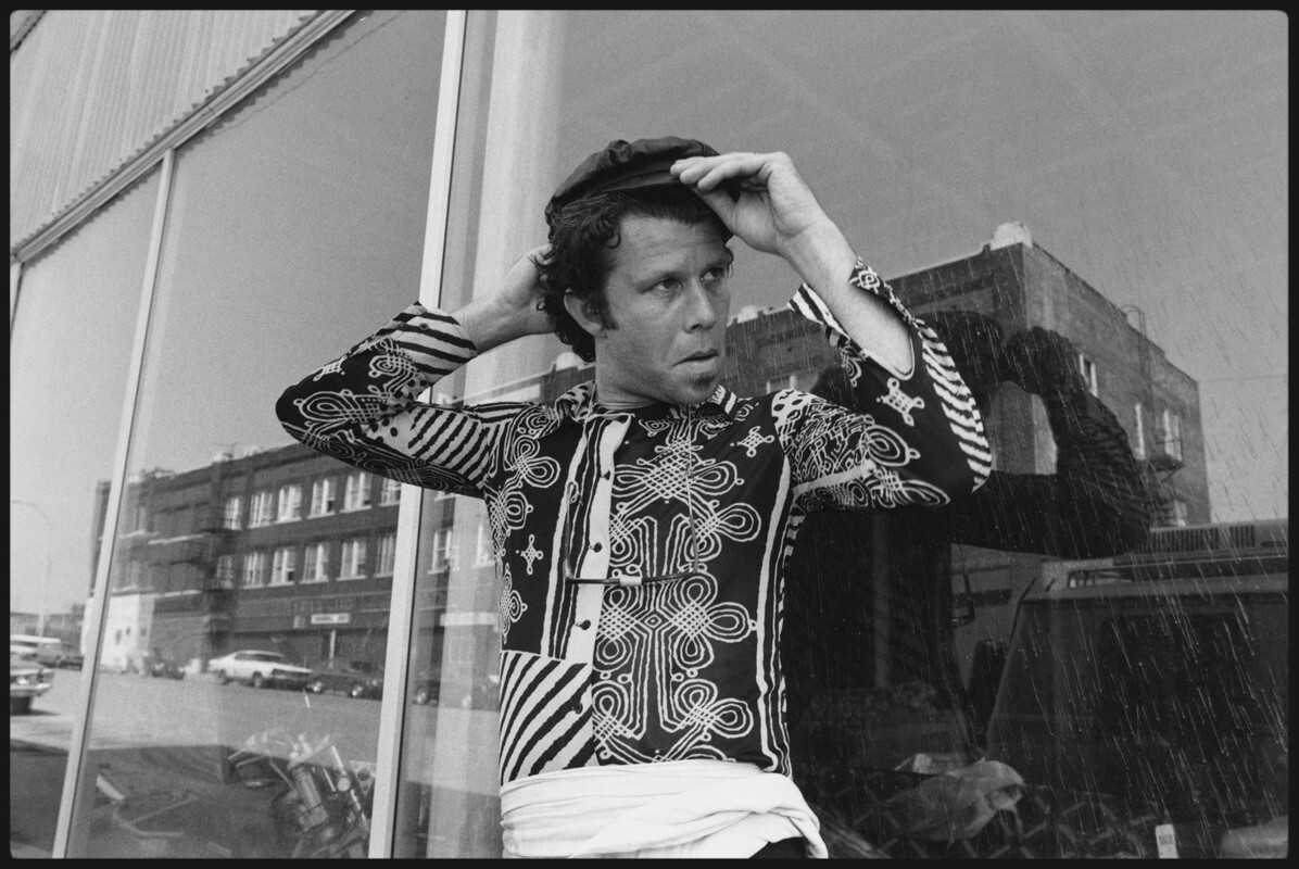 Том Уэйтс как философ-владелец бильярдной Бенни «Бойцовая рыбка», Талса, Оклахома, 1982 год. «За кулисами». Фотограф Мэри Эллен Марк